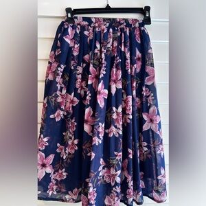 Chic Floral A-Line Skirt in Navy and Pink